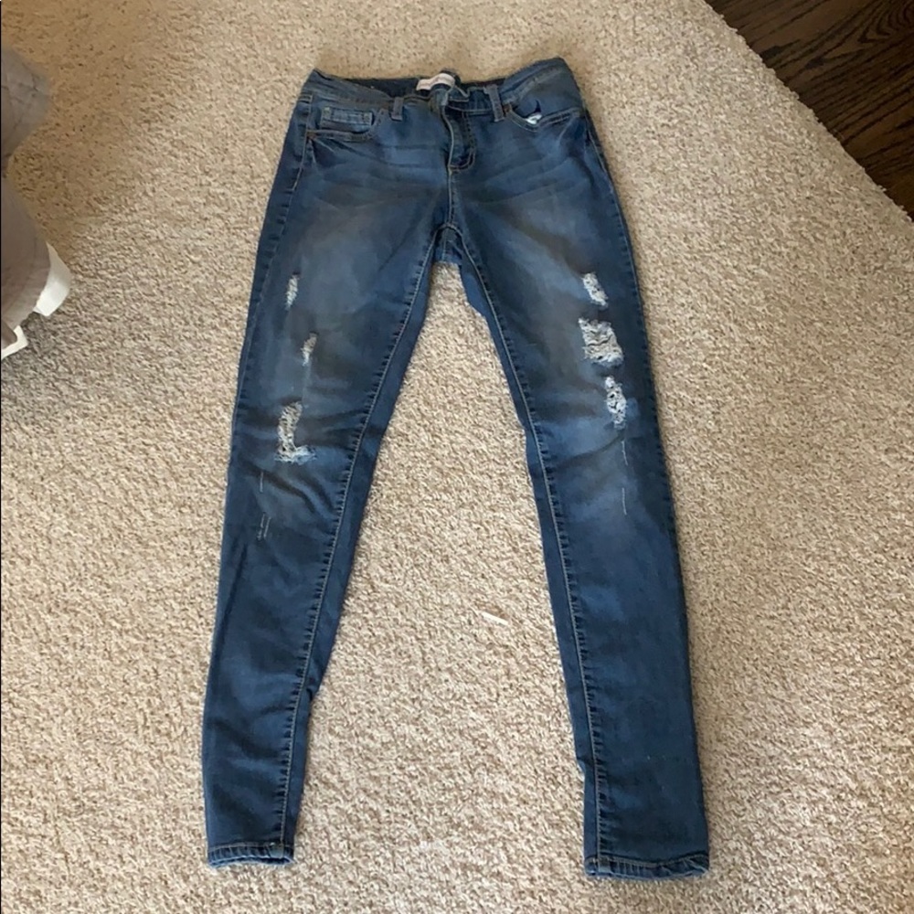 Ripped skinny jeans
